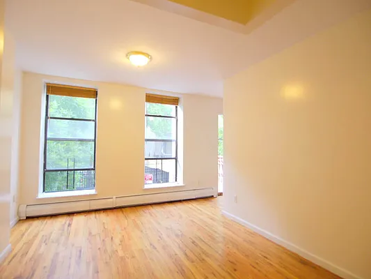 Rented by Douglas Elliman | media 24
