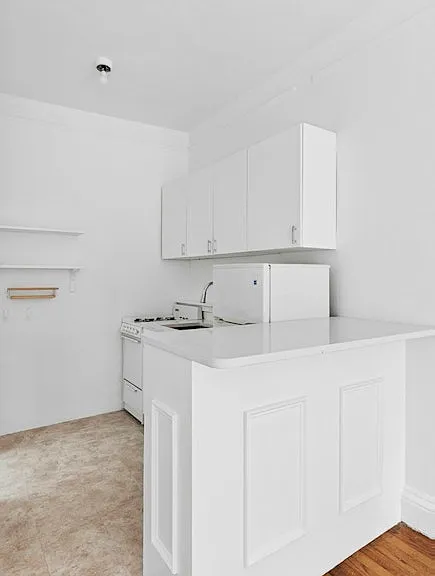 109 E 37th St #5F — Photo 5