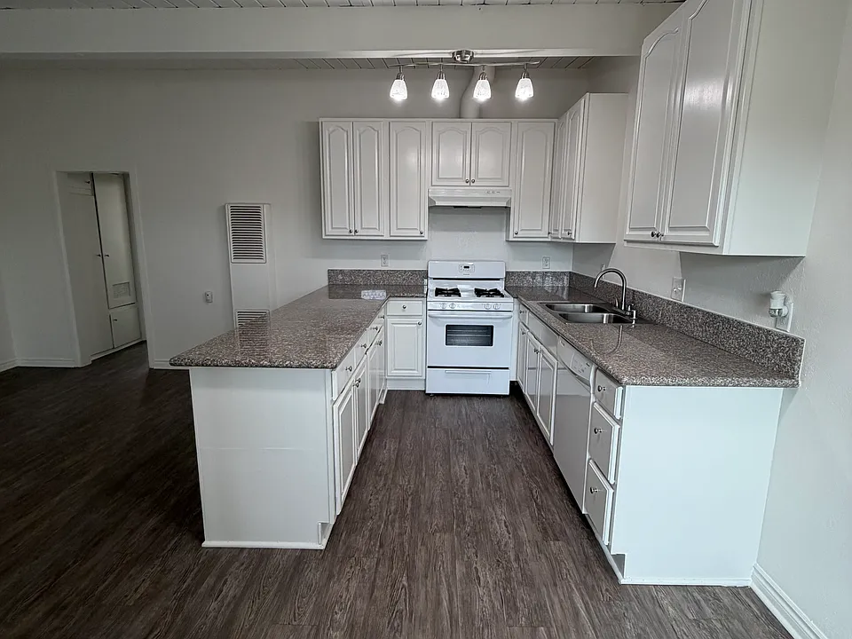 Friendly Hills Villas