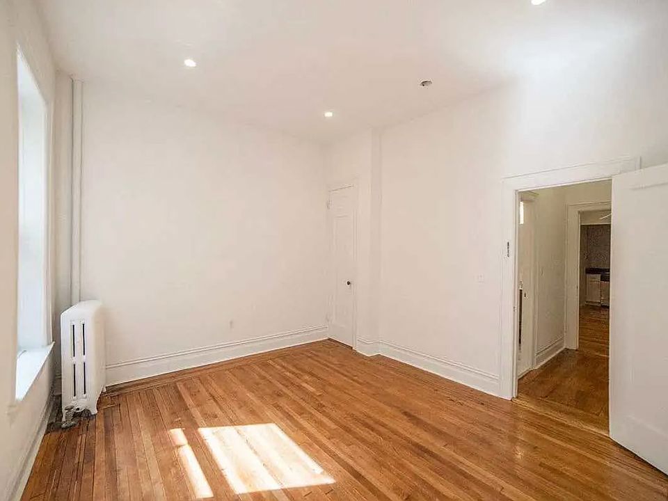 1st image of 90 Pierrepont St APT 3C