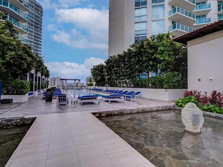 150 Sunny Isles Blvd #601 — Photo 23