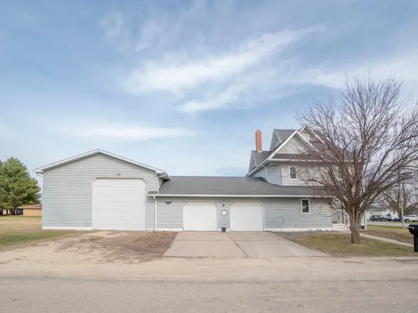 103 6th St S, Fairbank, IA 50629