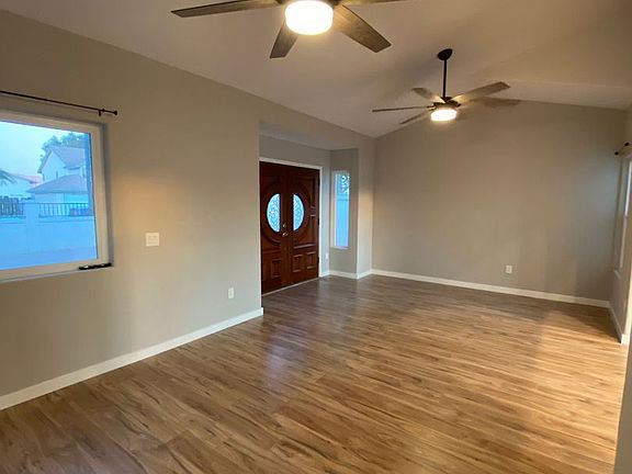 3rd image of 11518 Canyon Park Dr