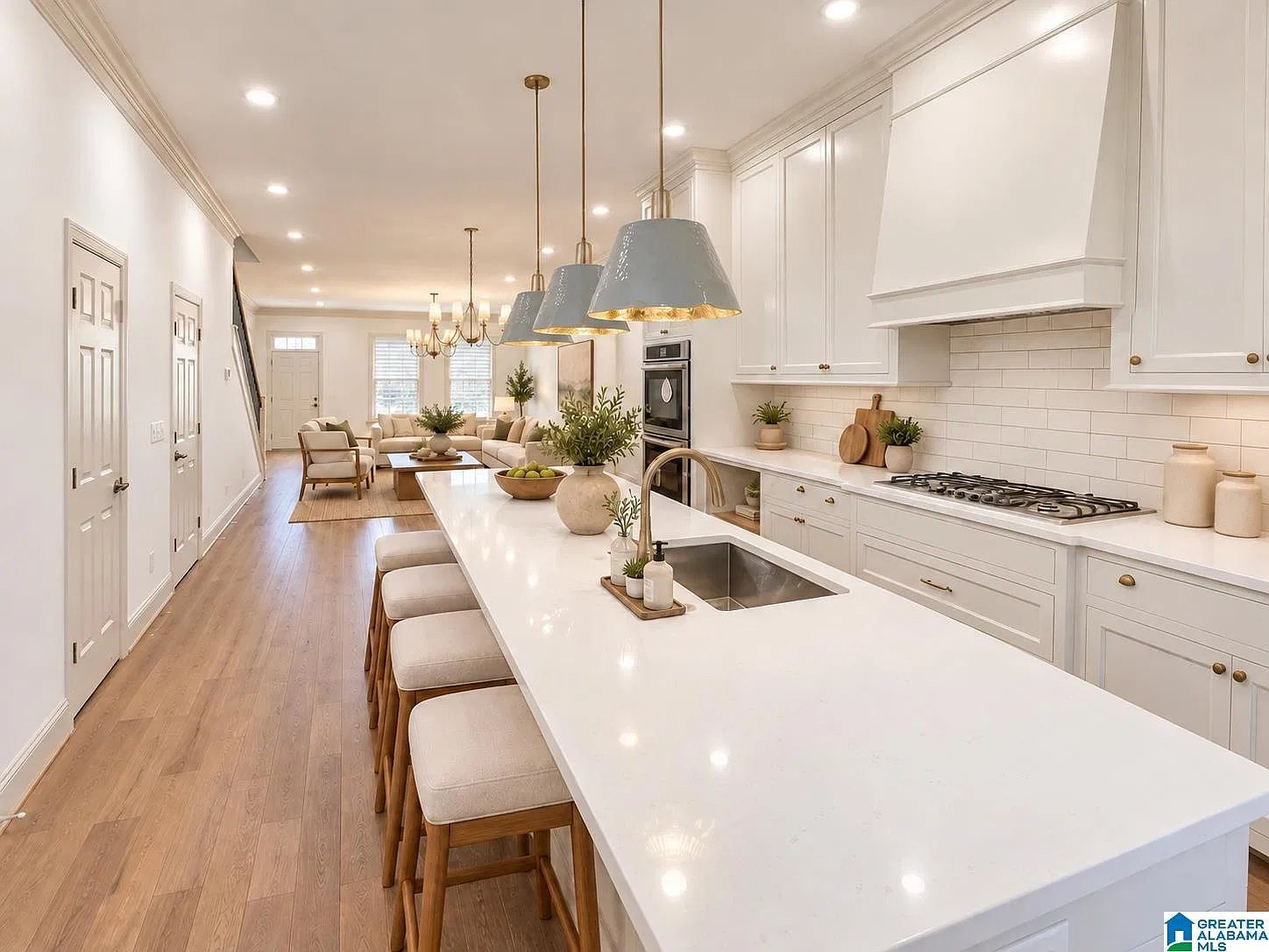 3 bed, 3.5 bath, 2650 sqft, $3,500 — Photo 4