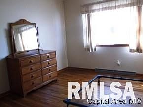 4th image of 601 N H St
