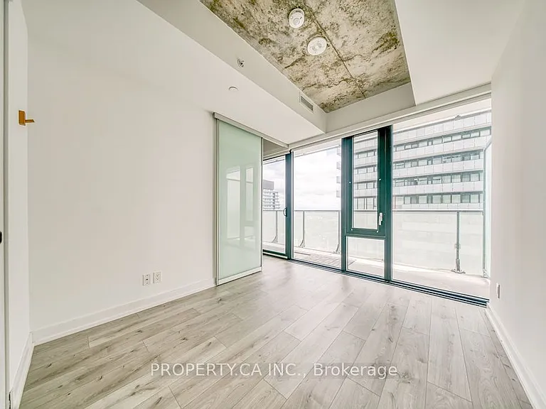 161 Roehampton Ave #3205 — Photo 19