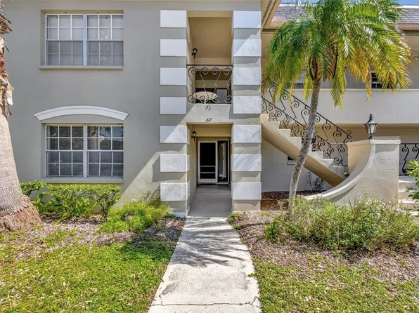 67 Country Club Dr, Largo, FL 33771