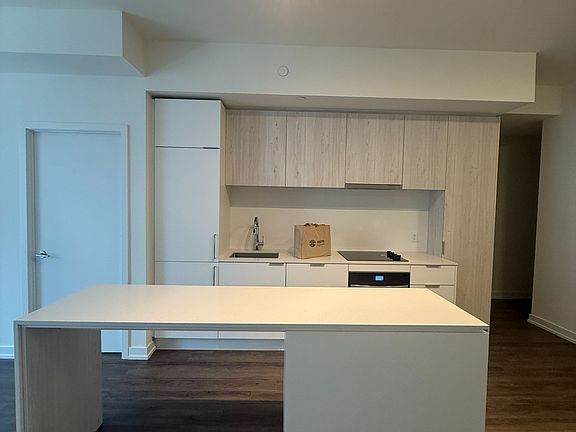 3rd image of 89 Church St #503