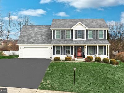 276 Abbey Dr, Mount Wolf, PA, 17347