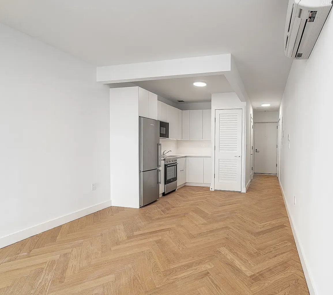 336 West 95th Street — Photo 4