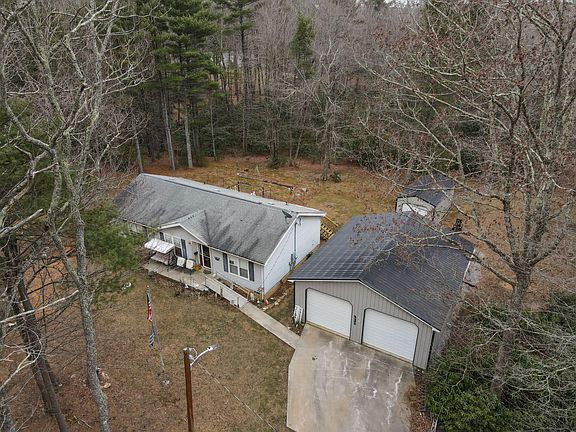 2nd image of 162 Mountain Laurel Way NE