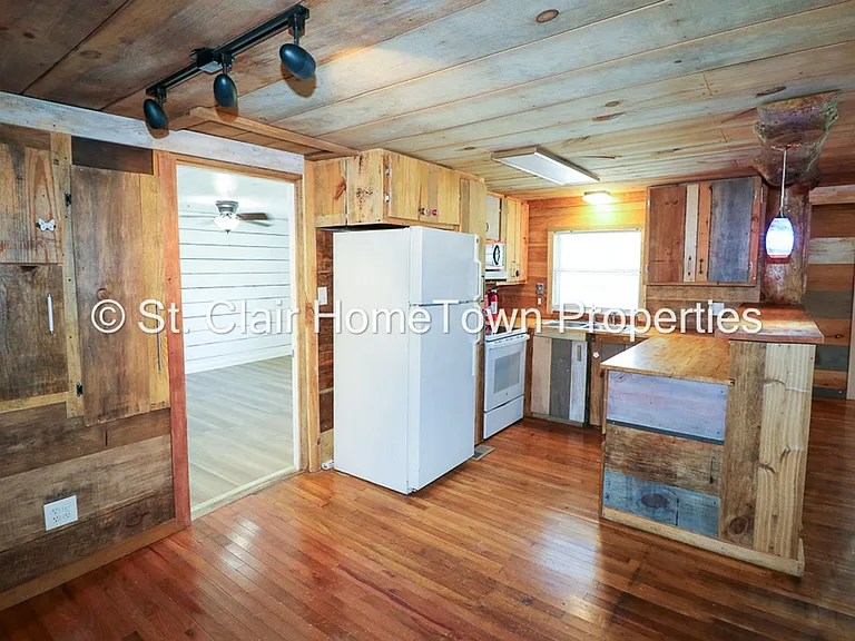 140 Sunset Dr — Photo 8