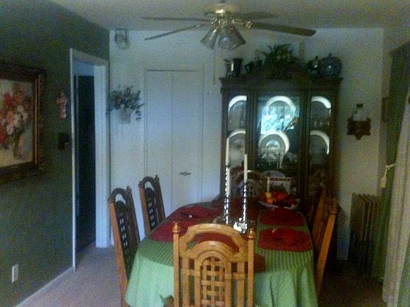 Dining Room w/Pantry
