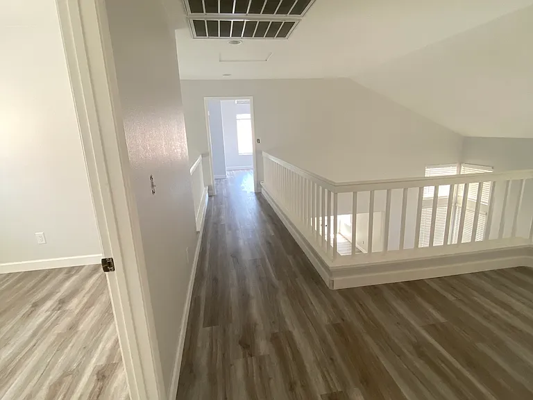 312 Montcliff Ave — Photo 8