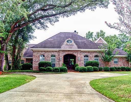 1st image of 9105 Cross Creek Cir