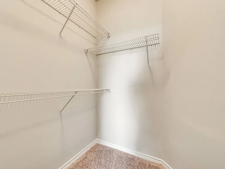 Broadstone Paragon — Photo 11