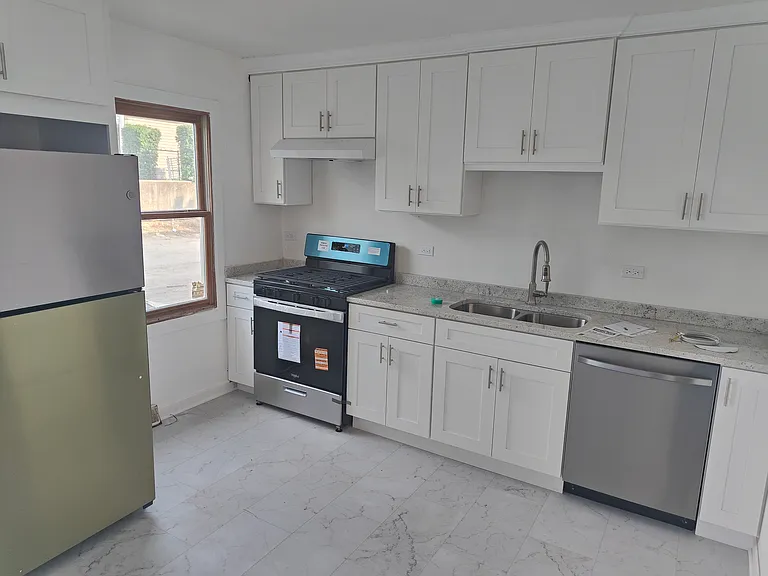 563 Lynn Ct #A — Photo 1