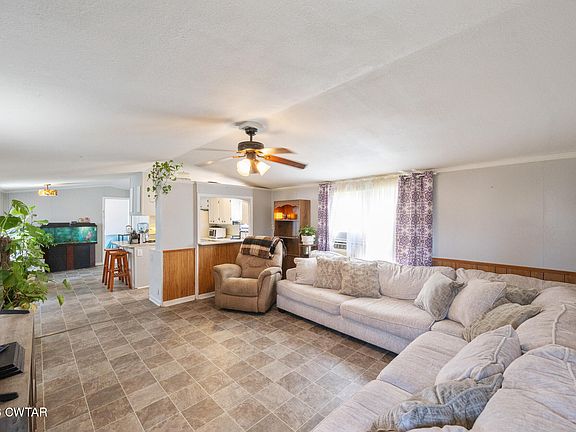 4th image of 21 Deer Crest Ln