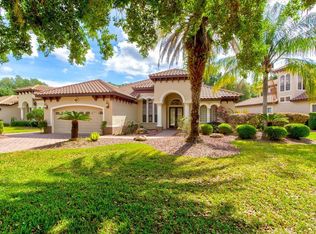 9925 Santa Barbara Ct, Howey In The Hills, FL 34737