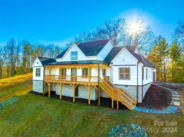 44 Colby Dr, Weaverville, NC 28787
