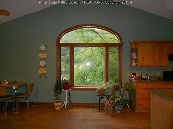 4th image of 4134 Hatfield Dr