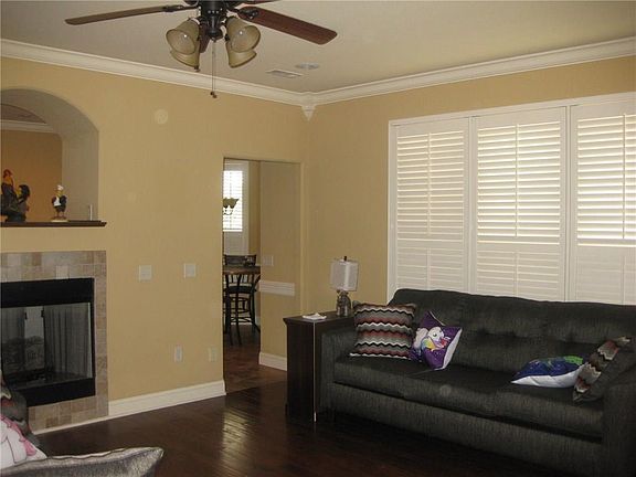 4th image of 5806 S 67th St