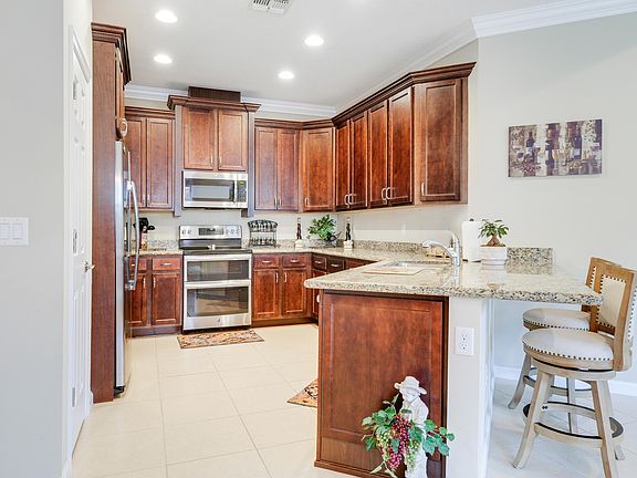 3rd image of 11044 Winding Lakes Circle