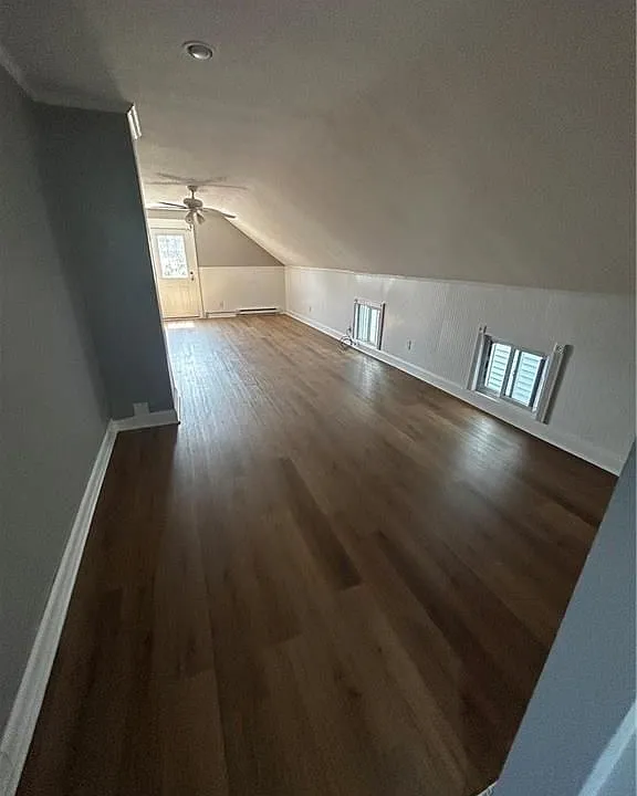 404 Bradford Ave #3
