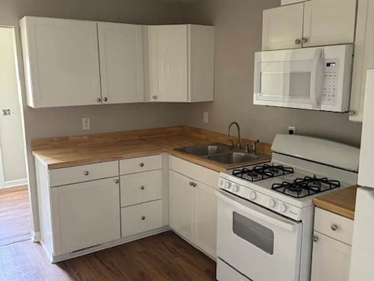 103 Elizabeth Ave — Photo 12
