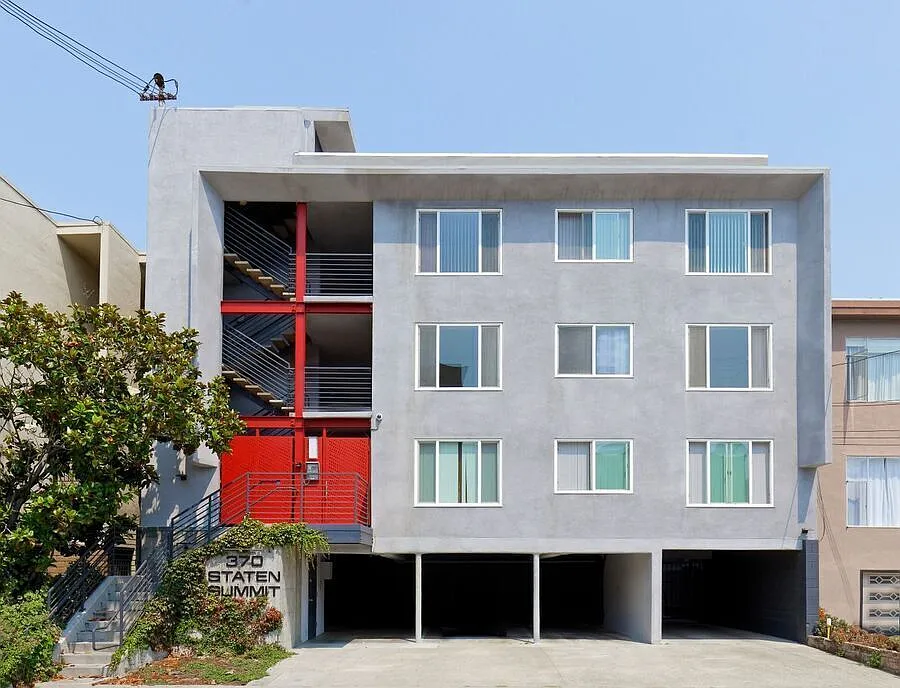 370 Staten Avenue — Photo 3