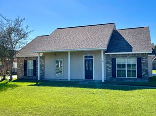 14481 Lake Crossing Dr, Gonzales, LA 70737
