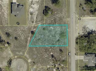 664 Hawthorne Ave S, Lehigh Acres, FL 33974