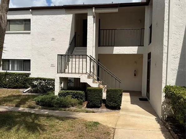 700 Starkey Rd, Largo, FL