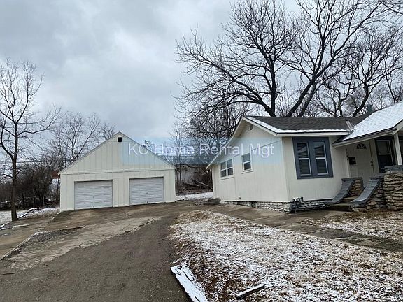 3rd image of 7944 Montgall Ave