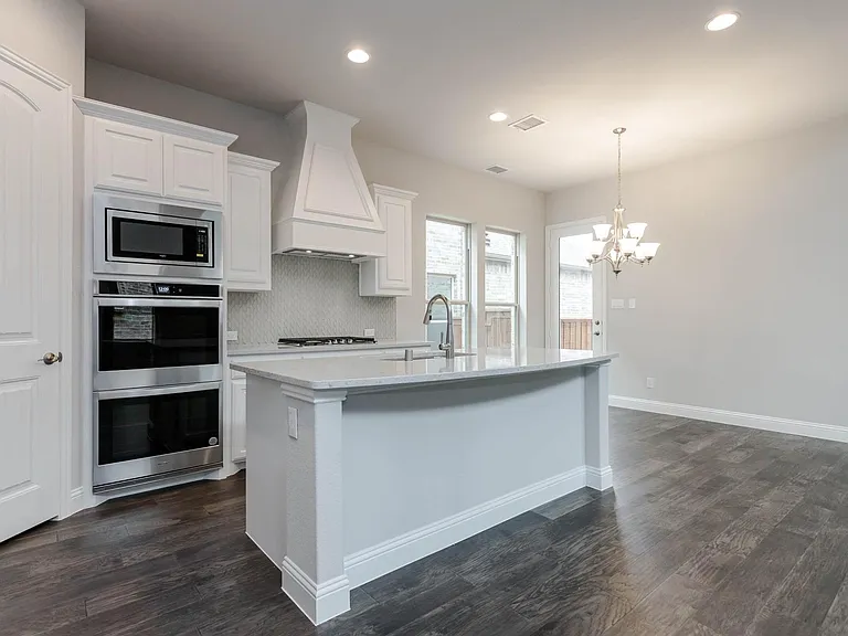 1537 Euclid Aly — Photo 25