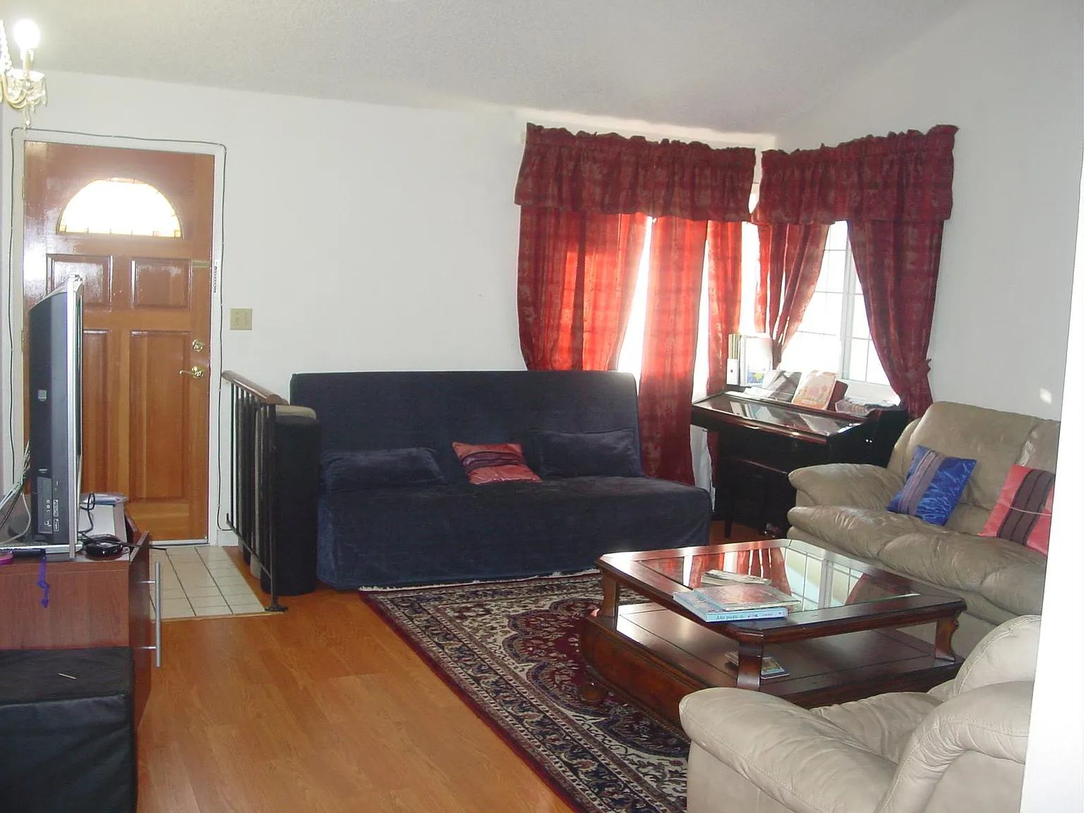 4 bed, 1600 sqft, $4,895 — Photo 2