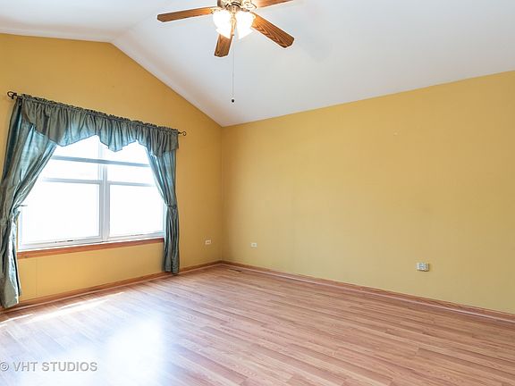5th image of 24137 W Primrose Cir