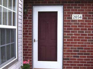 2054 Riversedge Dr, Lancaster, OH 43130