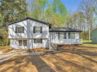 6623 Cambridge Dr, Rex, GA 30273