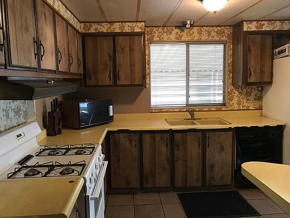 5th image of 19690 N Highway 99 Unit 22