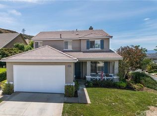 28899 Half Moon Pl, Saugus, CA 91390