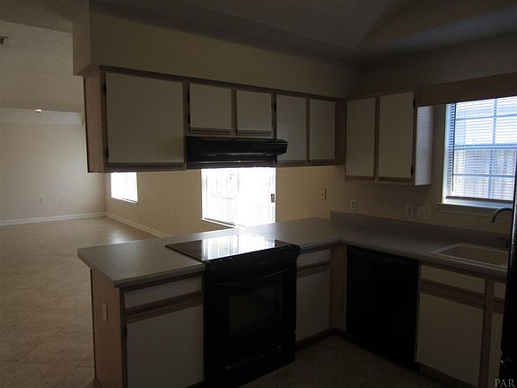4th image of 157 Wildflower Ln