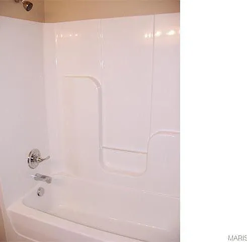 102 Edna St — Photo 16