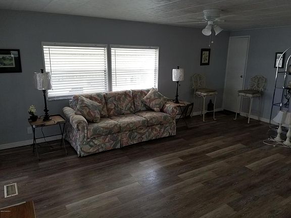 2nd image of 856 Cashew Cir