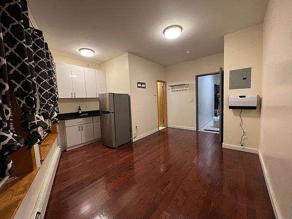 5th image of 104-28 Jamaica Ave Floor 2
