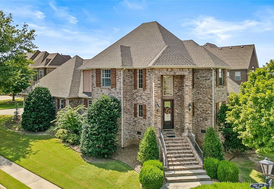 1st image of 6700 W Turnberry Ct