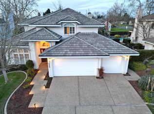 5233 Willow Park Ct, Carmichael, CA 95608