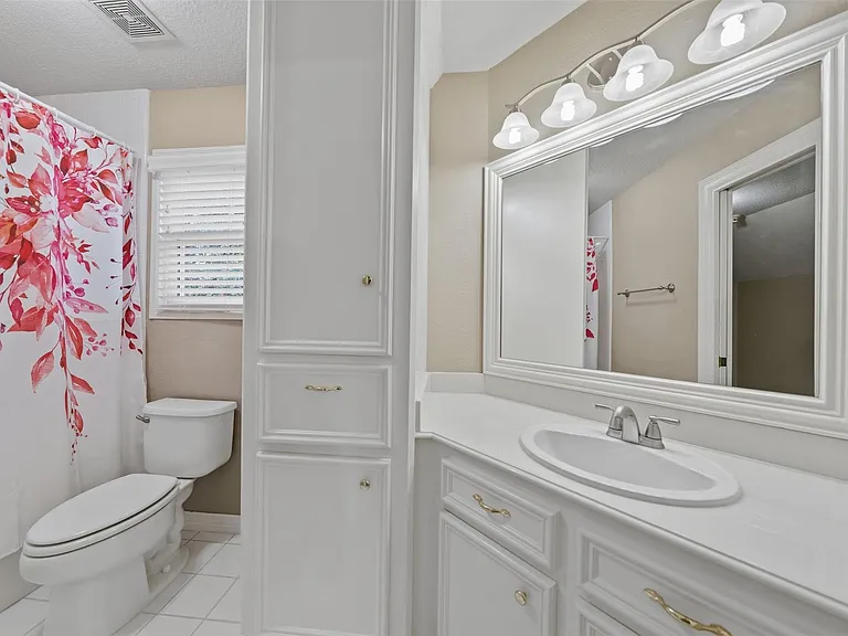 13714 Gainesway Dr — Photo 30