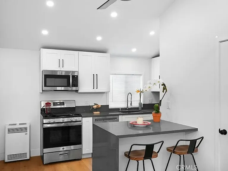 274 Cliff Dr #6 — Photo 11