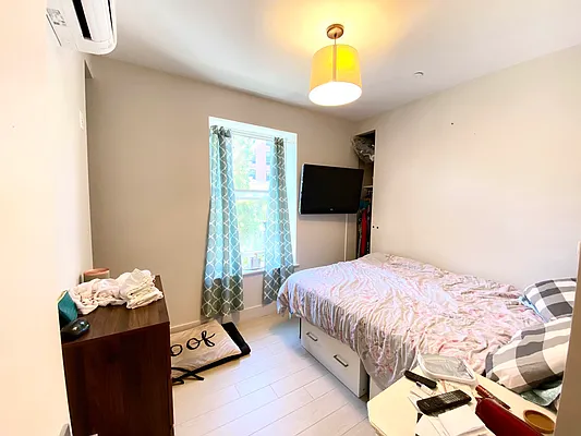 Rented by Bruma Realty LLC | media 23